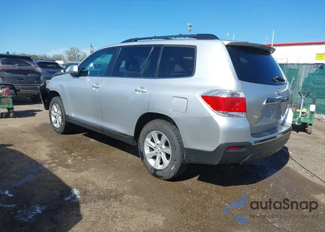 2011 Toyota Highlander Se V6 z USA, uszkodzony, nr VIN 5TDBK3EH5BS067373